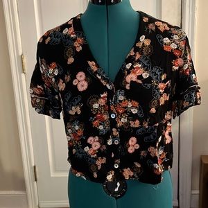 F21 printed button down crop